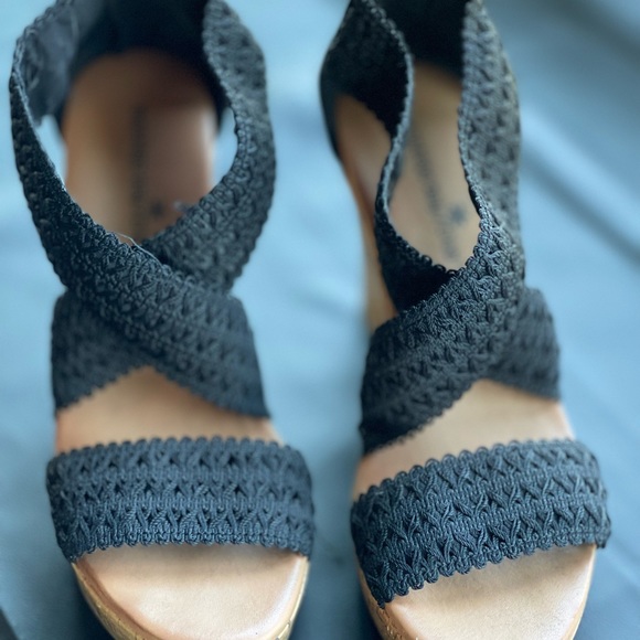 Montego Bay Club 4” Black Wedge - Picture 7 of 9